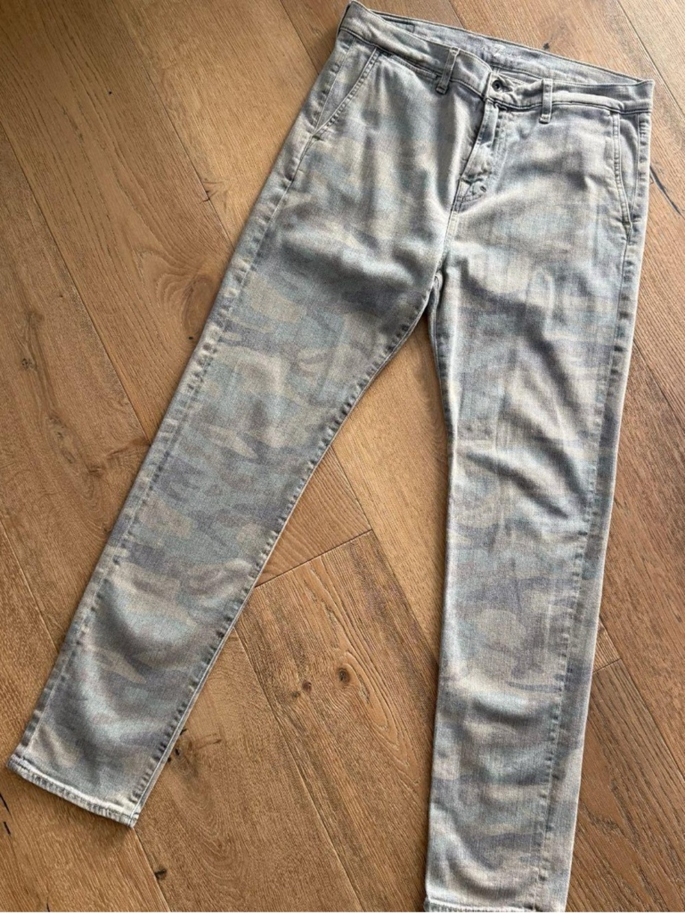 7 For All Mankind Men's Camo Slim Jeans | Light Gray and Beige | Great Condition